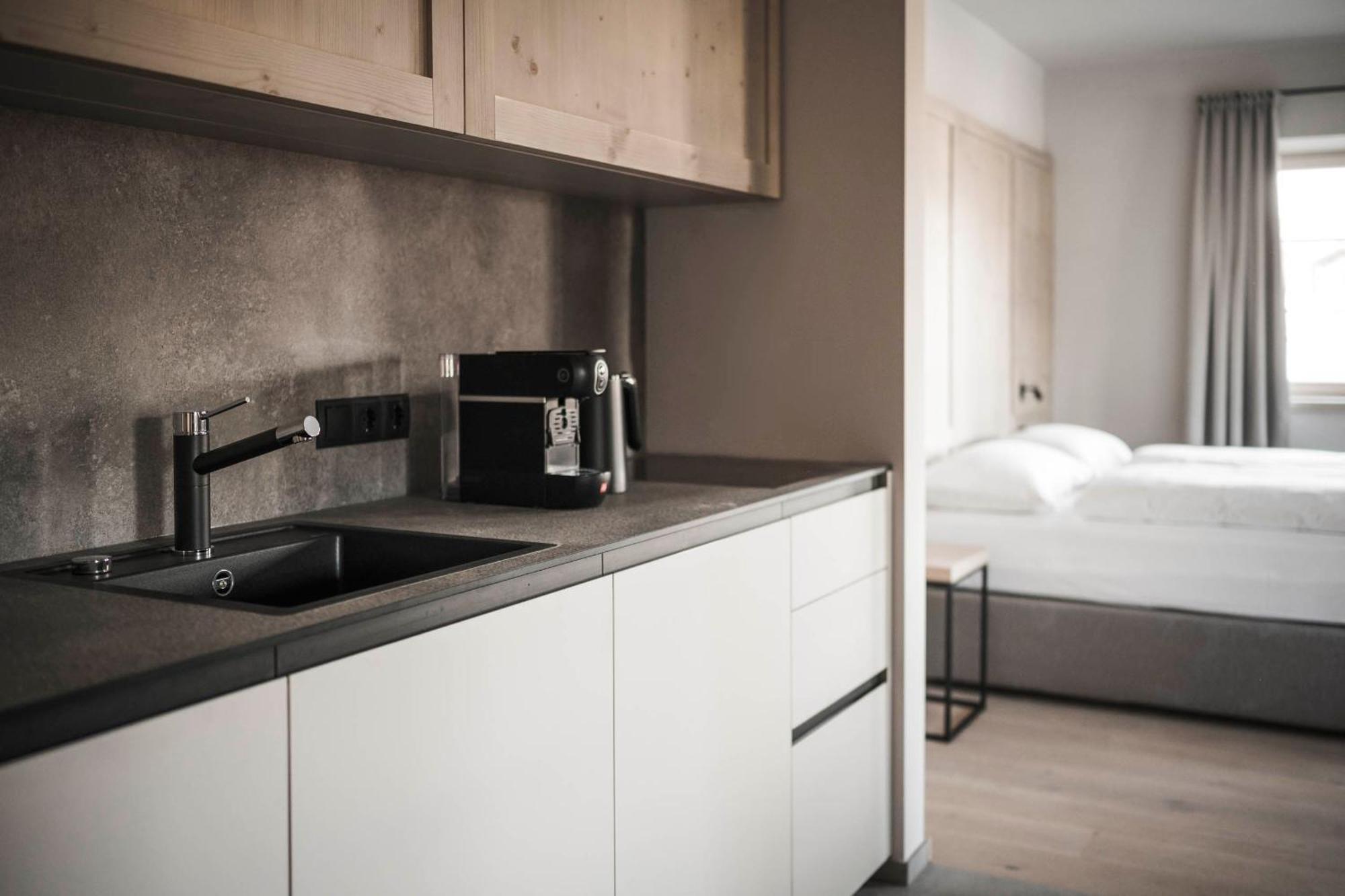 Hofergut Suites & Apartments Riscone Eksteriør billede
